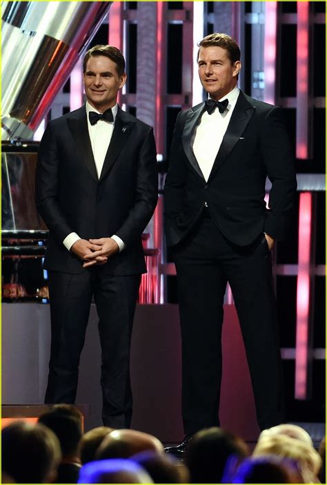 Tom Cruise Introduces NASCAR Legend Jeff Gordon at Sprint Cup Awards ...