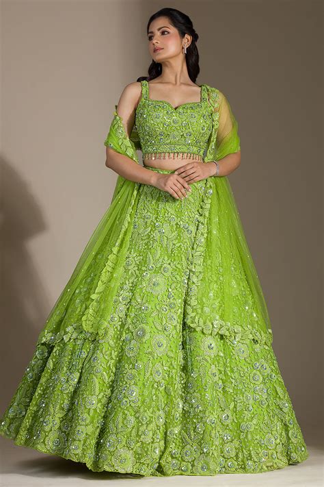 Latest Lehenga Trends Find Your Perfect Designer Lehengas At Samyakk