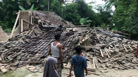 Gempa Bumi 6 7 Magnitudo Guncang Sumur Pandeglang Rumah Hingga Sekolah