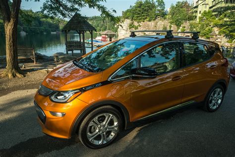 Chevrolet Bolt Finally Starts To Outsell The Volt | Carscoops