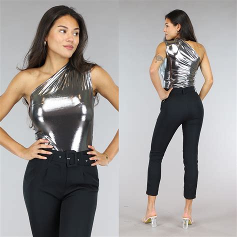 Zilveren Holografische Metallic One Shoulder Bodysuit Uwantisell Nl