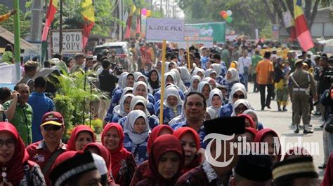 Foto Foto Ribuan Warga Mengikuti Pawai Taaruf Pembukaan MTQ Ke 52