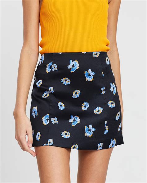 Daisy Mini Skirt Airrobe