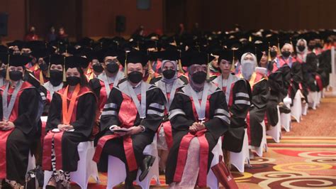 Foto Universitas Bakrie Gelar Wisuda XII Luluskan 580 Generasi Yang