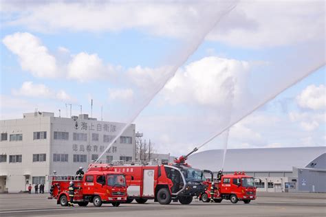 防衛省 海上自衛隊 On Twitter おはようございます。 今日から仕事始めの方、今年も頑張りましょう！ 海自公式snsでは、引き続き海上自衛隊の活動について発信していきます。 写真