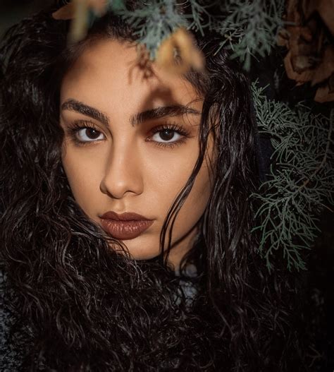 This tutorial explains how to use hair rinse properly 21