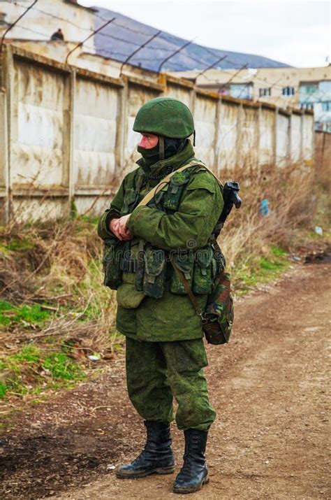 Russian Soldier In Perevalne, Crimea Editorial Stock Image - Image of ...