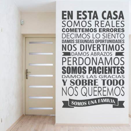 Vinilo Frase En Esta Casa Somos Reales