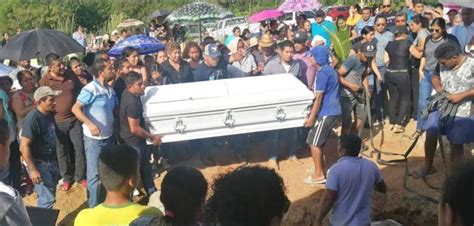 Sepultan A La Familia Asesinada En Acapulco El Sol De Chilpancingo