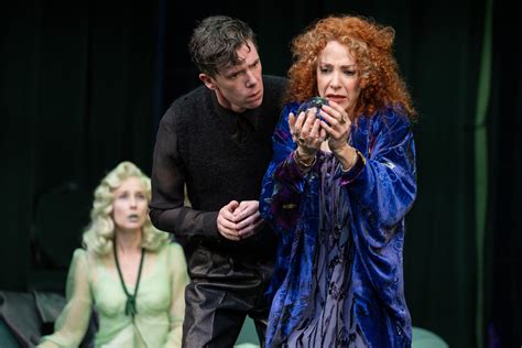 Review Shaw Festivals Ghostly Revival Of Noël Cowards Blithe Spirit