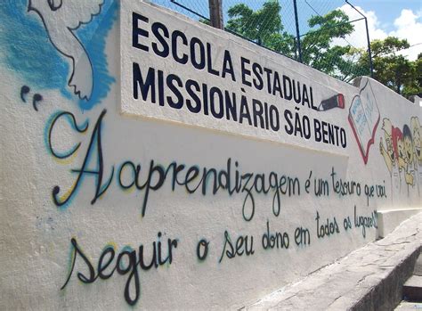 Escola Estadual Sao Bento - Esc Estadual Missionário São Bento: Escola é...