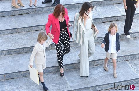 Amaia Salamanca Con Dos De Sus Hijos En La Entrega De Las Medallas De