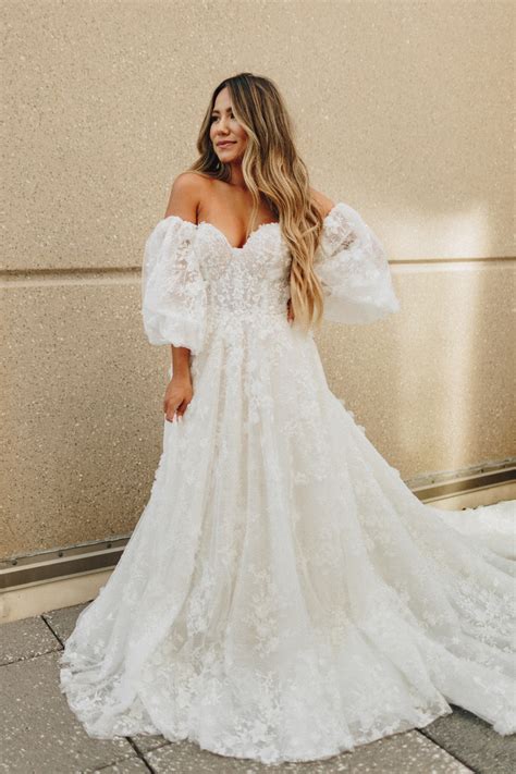 One Only Bridal Best Wedding Dresses In Orlando Wedding Chicks