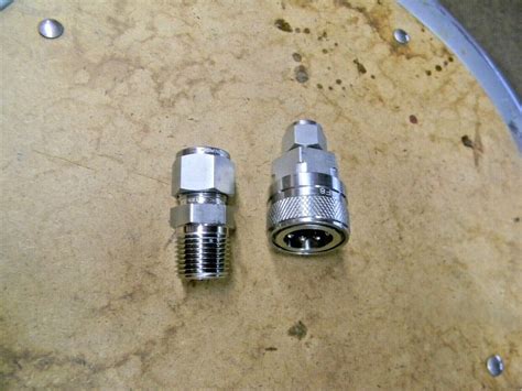 SS Full Flow Quick Connect Body 3 8 In Swagelok Tube Fitting QF8