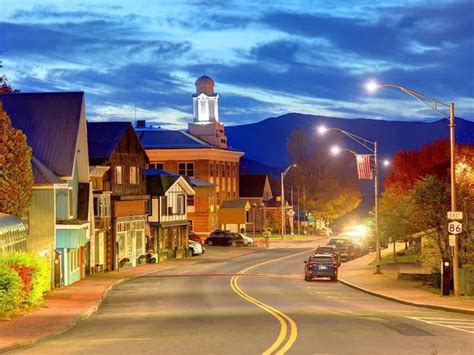 50 Best Small Mountain Towns in the U.S. | Small town getaways, Lake ...