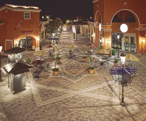 Simi Valley Town Center by jellybat on DeviantArt