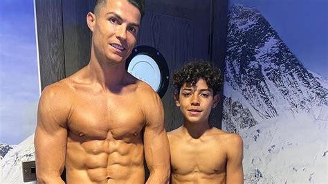 Wow Cristiano Ronaldos Sohn Ist Genauso Trainiert Wie Papa