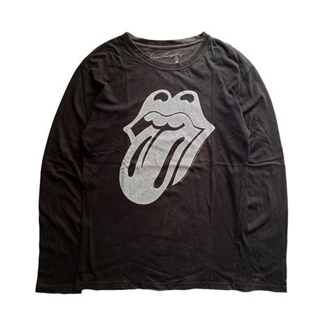 Kaos Band Rolling Stones Fesyen Pria Pakaian Atasan Di Carousell