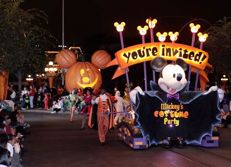 Mickey’s Halloween Party at Disneyland California | the Disney Driven Life