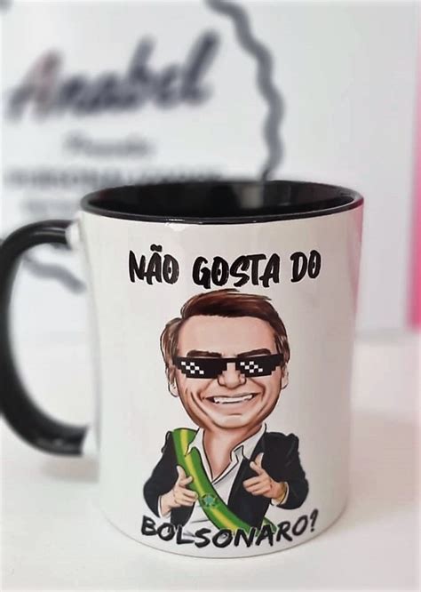 Caneca Personalizada Bolsonaro Mostrando Dedo Elo