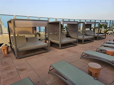 Hotel Flamingo Oasis - Rooftop Pool | AccessAble