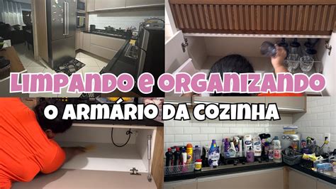 Estava uma bagunça Limpei e organizei o armário da cozinha YouTube