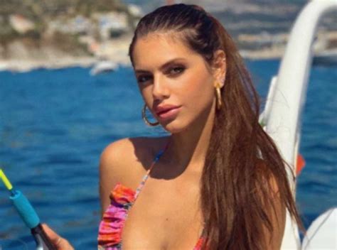 Antonella Fiordelisi Et Fidanzato Instagram Altezza Peso