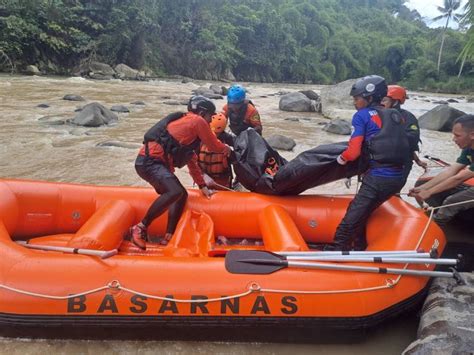 Terseret Arus Sungai Citatih IRT Di Sukabumi Ditemukan Tewas