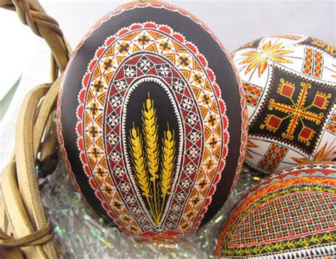 Pin By Pintescu Maria On Ou Ncondeiate Easter Egg Art Egg Art