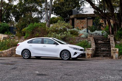 Kia Cerato White