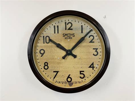 Brown Industrial Bakelite Wall Clock From Smith Sectric S At