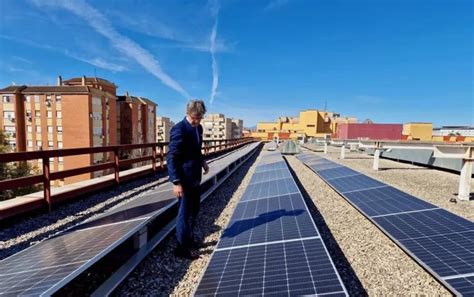 La instalación de placas solares en el edificio Aseinfante generará un