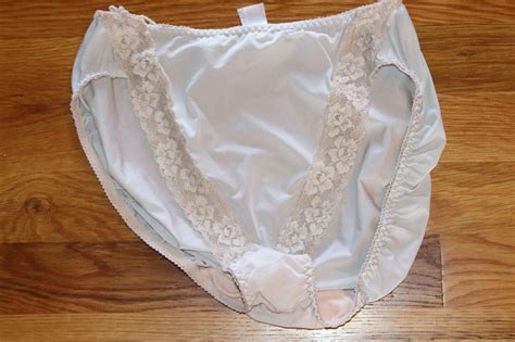 Wacoal Size 6med Silky Smooth Bodysuede Lace Trim Hi Cut Brief 89371 Vtg 3900442897