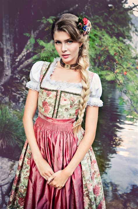 Lena Hoschek Tradition S S15 Dirndl Rosamunde