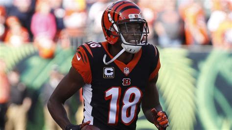 Bengals Wr Aj Green Signs Franchise Tender Yardbarker