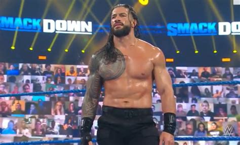 Roman Reigns Bat Braun Strowman Avec Un Nouveau Mouvement Le Talon Est