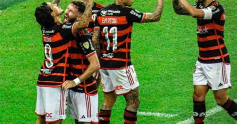 Flamengo joga para o gasto vence o Palestino e conquista 1ª vitória na