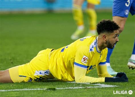 Alavés Cádiz resumen goles y análisis del partido