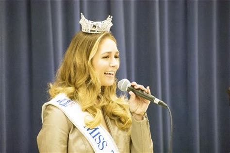 Miss Texas Makes Memorable Visit To Rockbrook Elementary