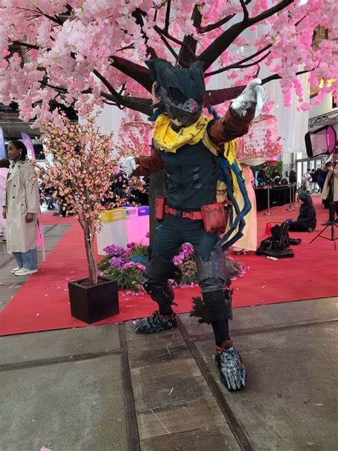 Dark deku cosplay with claws and refined kneepads this version is ...