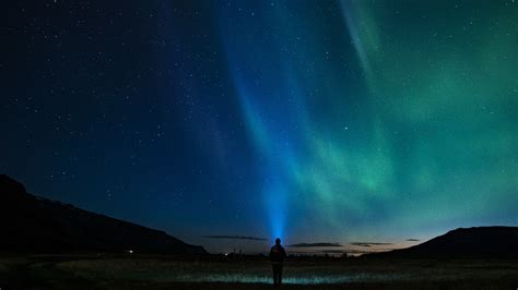 Quando il cielo si illumina cos è lAurora Boreale vista in Italia