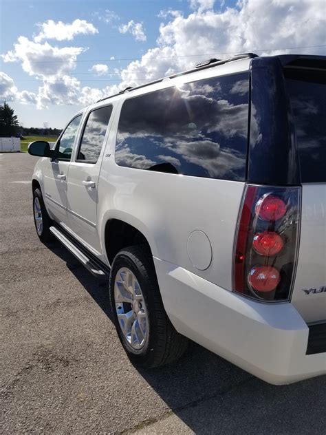 2013 GMC YUKON XL SLT 66K MILES 4X4 CLEAN LOADED Ready To Go Autos