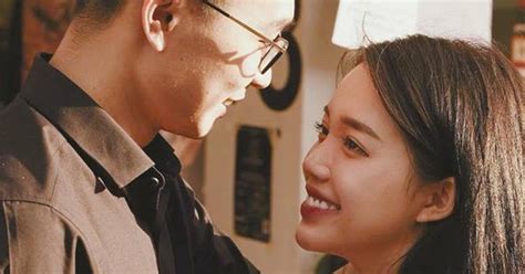 Hot streamer Linh Ngọc Đàm chia tay bạn trai vì chả khác gì tình đồng chí