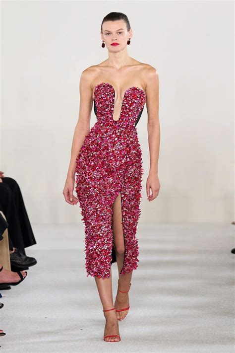 Best Nyfw Spring Looks Carolina Herrera Sparkling Pink Cocktail