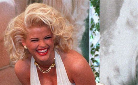 What Did Anna Nicole Smith Die From? Socialite's Cause of Death