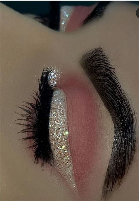 Pin By Kelly On Make Up Eye Makeup Tutorial Eye Makeup Makeup Tutorial