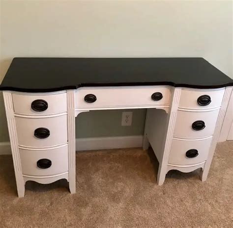 Diy Desk Makeover How To Paint A Desk Diy Furniture Painting Ideas