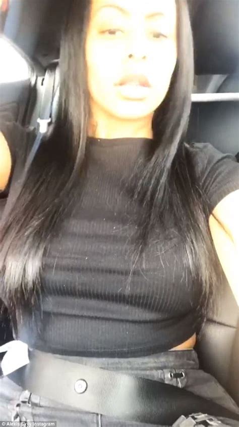 10 Hot Sexy Alaiya Maxwell Bikini Pics