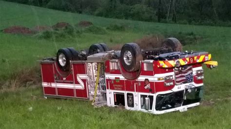 Georgia Firefighters Hurt Engine Overturns In Forsyth County