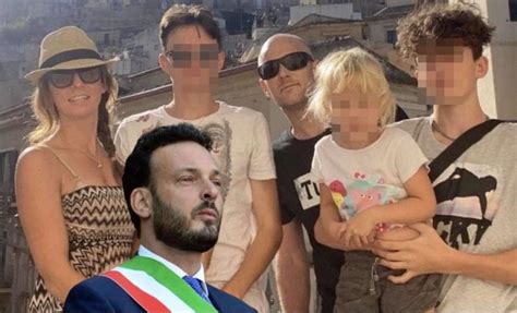 Il Sindaco Di Siracusa Francesco Italia Risponde Alla Famiglia